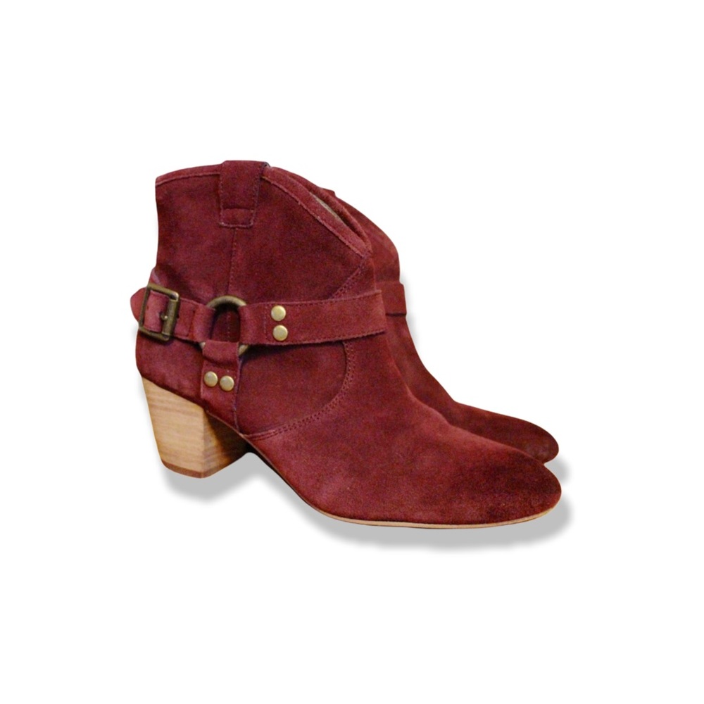 Hinge burgundy suede ankle boots size 6.5